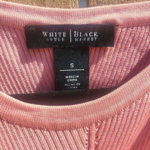White House Black Market top size small - Picture 2 of 3